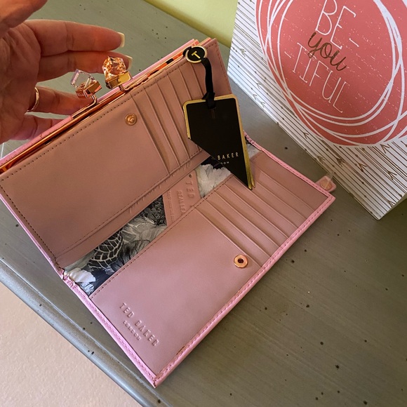 *Dusty pink* clutch Ted Baker - Picture 7 of 16